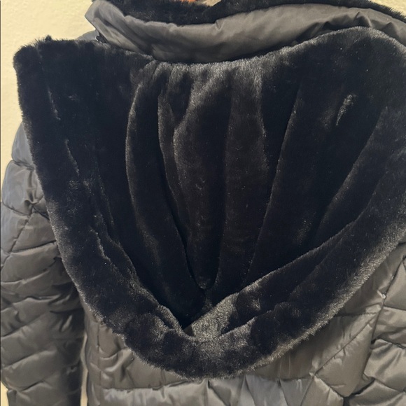 Nautica Women's Black Puffer Jacket - Picture 11 of 11